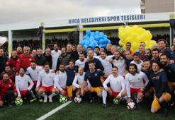 Türk futbolunun efsaneleri dostluk maçında buluştu