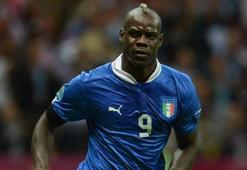 Balotelli'nin faturası Sneijder'den