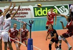 Efeler galibiyetle veda etti: 3-0