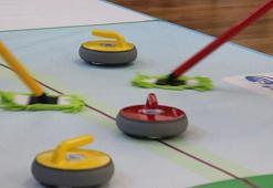 Adana'daki okullarda curling eğitim seminerleri başladı