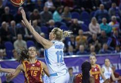 Dinamo Kursk: 102 - Galatasaray: 45