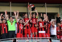 Hacettepe'de 4 imza