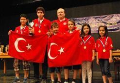 Satrançta 21 Madalya, 3 Avrupa Şampiyonluğu
