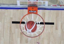 İzmit Belediyespor-Bursa Büyükşehir Belediyespor maç sonucu: 67-77