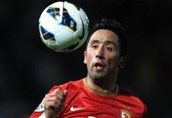 7 Numara Lucas Barrios!