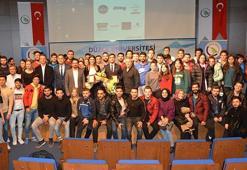 Merve Aydın, öğrencilerle bir araya geldi