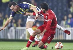 Fenerbahçe'de yeni transferler tutmadı!