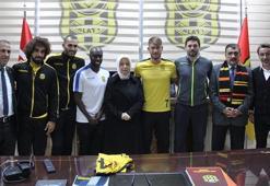 Gürkan ve Çalık'tan E.Yeni Malatyaspor'a moral ziyareti