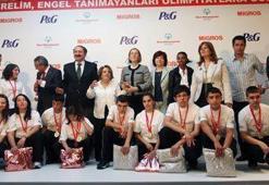 Özellere özel tören