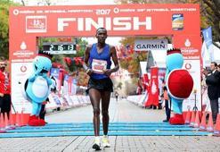 Mercedes-Benz Türk, 50.yılında İstanbul Maratonu‘nda rekor katılım ile rekor bağış topladı