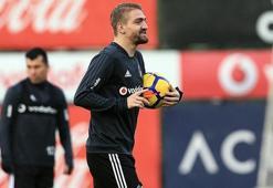 Caner Erkin uzun süre sonra Beşiktaş antrenmanına katıldı