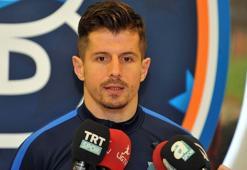Emre Belözoğlu: Yüksek gelirli ailenin çocuğu çok iyi futbolcu olamaz