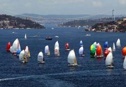 İstanbul Boğazı'nda yelken festivali