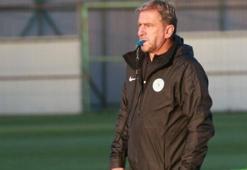 Çaykur Rizespor Teknik Direktörü Hamza Hamzaoğlu: Trabzonspor'un çok pozisyonu yoktu, biz daha etkiliydik