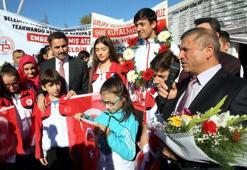 Tekvandonun genç şampiyonuna coşkulu karşılama