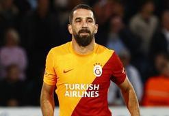 Galatasaray takım doktorundan Arda Turan ve Sacha Boey açıklaması