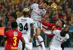 Spor yazarlarının Göztepe - Beşiktaş maçı yorumları...