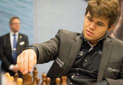 Satrançta Magnus Carlsen tacı bırakmadı