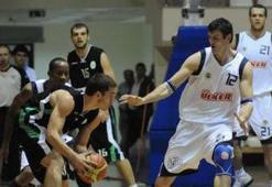 Fenerbahçe Ülker zorlanmadı: 80-57