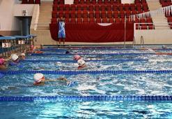 Samsun'da bu yıl 16 bin öğrenci yüzme öğrenecek