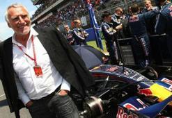 Mateschitz: Red Bull F1'den çekilebilir!