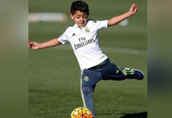 Babasının oğlu Ronaldo göz doldurdu!