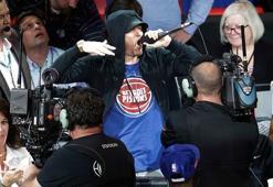 Pistons'ın yeni sahasında Eminemli açılış