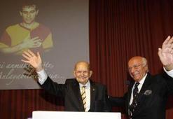 Metin Oktay anıldı