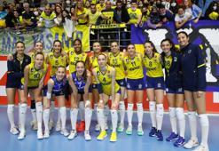 Voleybol: Misli.com Sultanlar Ligi - Fenerbahçe Opet: 3 - Sarıyer Belediyespor: 1