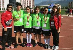 Büyükşehirin özel sporcuları Özel Olimpiyat Oyunlarına katıldı