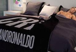 Ronaldo bunu da yaptı! Uyku için özel hoca...