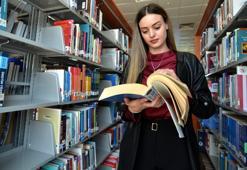 Deniz Üstündağ akademik hayatını da başarıyla sürdürüyor