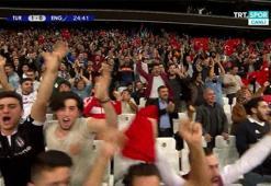 Vodafone Park yıkıldı! Türkiye 1-0 İngiltere...
