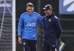 Son dakika Fenerbahçe haberi! Vitor Pereira'dan Mesut Özil ve Sosa sürprizi! Trabzonspor karşısında...