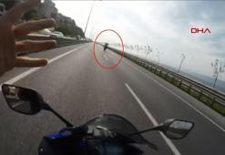 160 kilometre hızla giderken motosikletten düştü!
