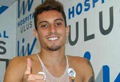 Alex Telles sağlık kontrolünden geçti