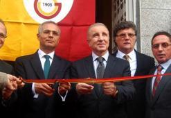 Başkan'dan yeni derneğe destek