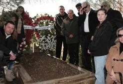 Aydan Siyavuş, mezarı başında anıldı