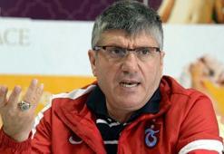 Akçay: "Beğenmeyen Mourinho ile çalışır"