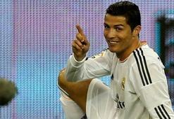 Ronaldo "nişan"landı