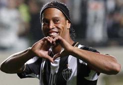 Güney Amerika'nın kralı Ronaldinho