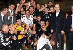 Kartal Şampiyon: 27-23