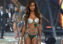 Victoria's Secret meleği antrenmanıyla büyüledi