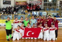 Bakan Kasapoğlu'ndan milli sporculara tebrik