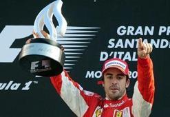 Ferrari evinde coştu