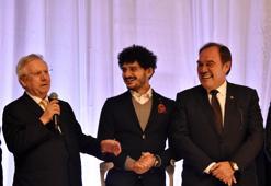 Yıldırım Demirören ve Aziz Yıldırım nikah töreninde buluştu!