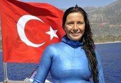Derya Can, 69 metre inerek Türkiye rekorunu kırdı