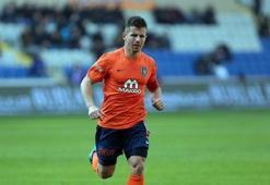 "Emre, Kadıköy'de içinden gelerek oynayabilir mi?"