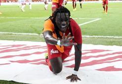 Gomis Galatasaray taraftarını coşturdu!