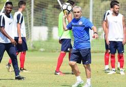 Antalyaspor, Galatasaray maçına hazırlanıyor